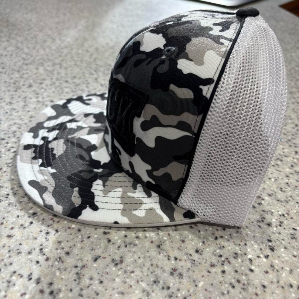 Black Camo Men's Hat - Picture 3 of 7